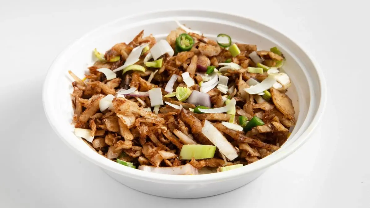 Medu Vada - Golden lentil fritters with sambar at Ammu Kitchen